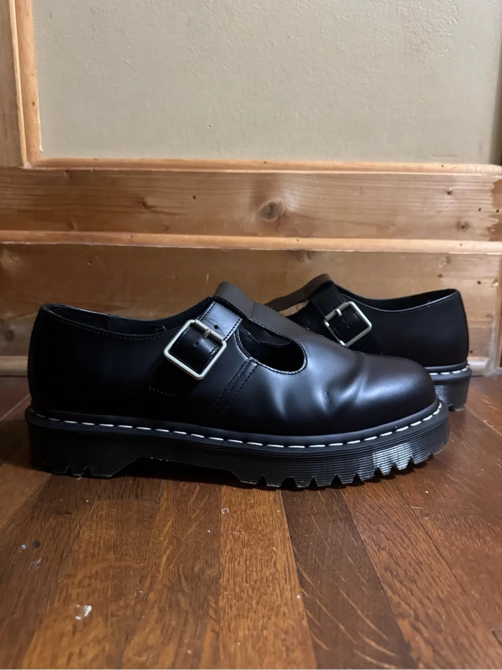 Mens Dr. Martens Black Leather T-Strap Buckle Loafers size 11
